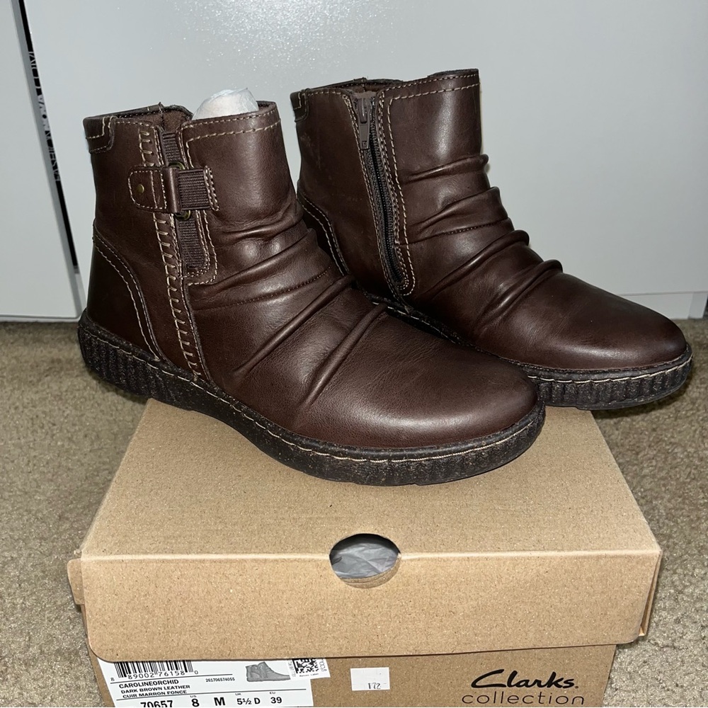 🤎 CLARKS Caroline Orchid Dark Brown Leather Boots